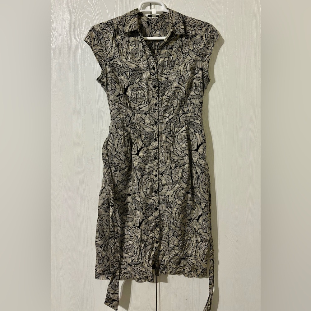 croft & barrow gray midi dress with wrap style and flutter sleeve